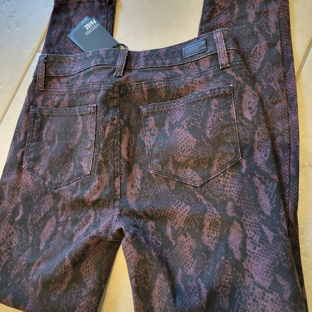 New Paige Burgundy snake jeans 26 small